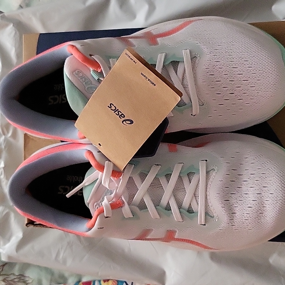 Women's Brand New Asics